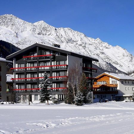 Hotel Alpenhof Saas-Almagell Exterior foto
